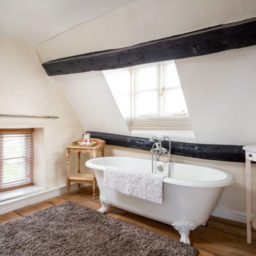 One of the bathrooms - Teachers House - Large Cotswold Holiday Home